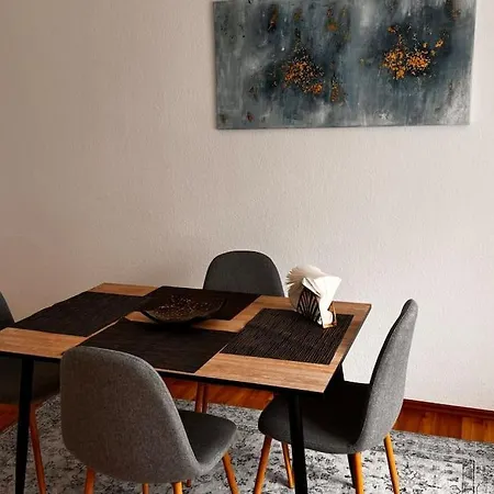 アパート Gartenwohnung S-vahingen Us Barraks